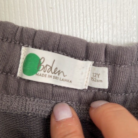 Mini Boden Garment Dyed Shorts Gray - Picture 2 of 4